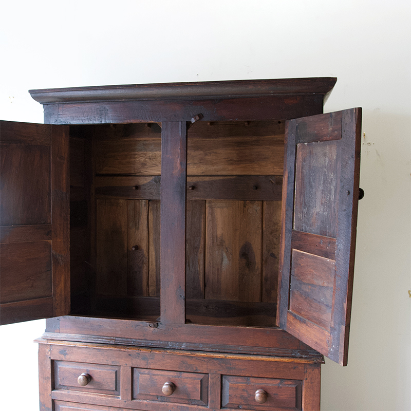 English Livery Cupboard Haunt Antiques for the Modern Interior